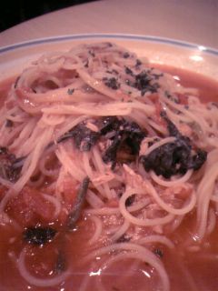 エビとツナとほうれん草のトマトソーススパゲティ_02.jpg