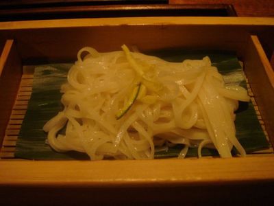 24_食事_稲庭うどん_冷製完熟トマト出汁.jpg