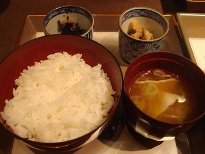 06_ご飯、豚汁、ひじきの煮物、切り干し大根.jpg