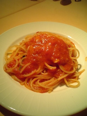 トマトとバジルのスパゲティ.jpg