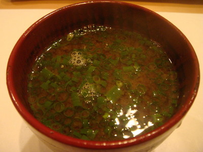 20_お味噌汁・エビの頭入り.jpg