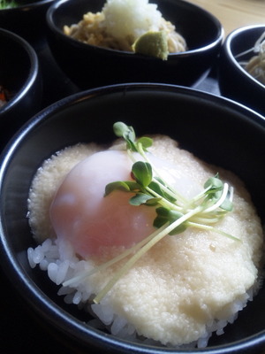 02_大和芋とろろ丼.jpg
